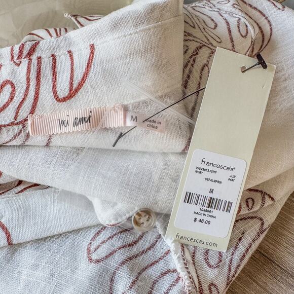 NWT-Miami of Francesca’s, Gena Palm Print Button Down Top, Women’s Size Medium - Picture 6 of 10